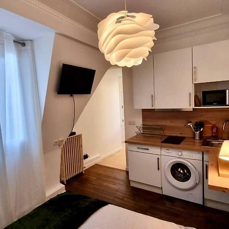 Champs-Elysees - Suite For 2 People Париж Екстериор снимка