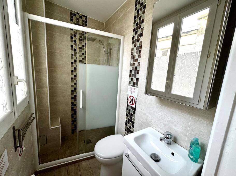 Champs-Elysees - Suite For 2 People Париж Екстериор снимка